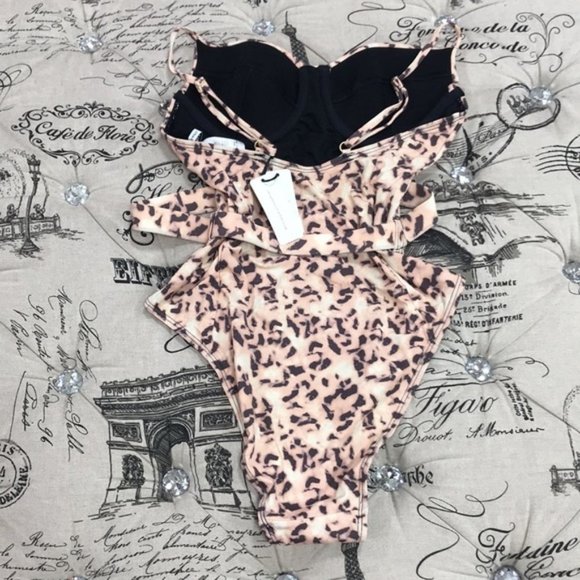 Weworewhat Tortoiseshell Printed Danielle Swimsuit - Picture 5 of 8